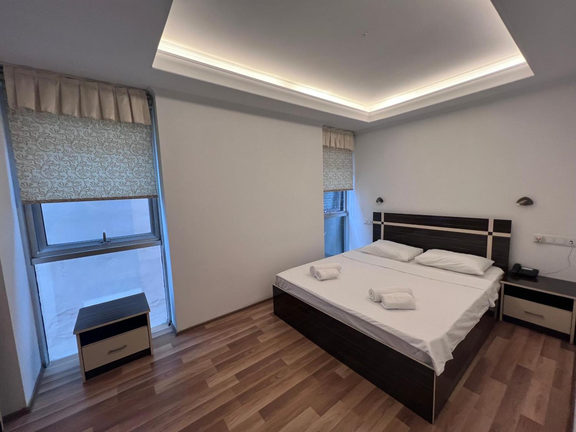 Hotel Argo Батуми Екстериор снимка
