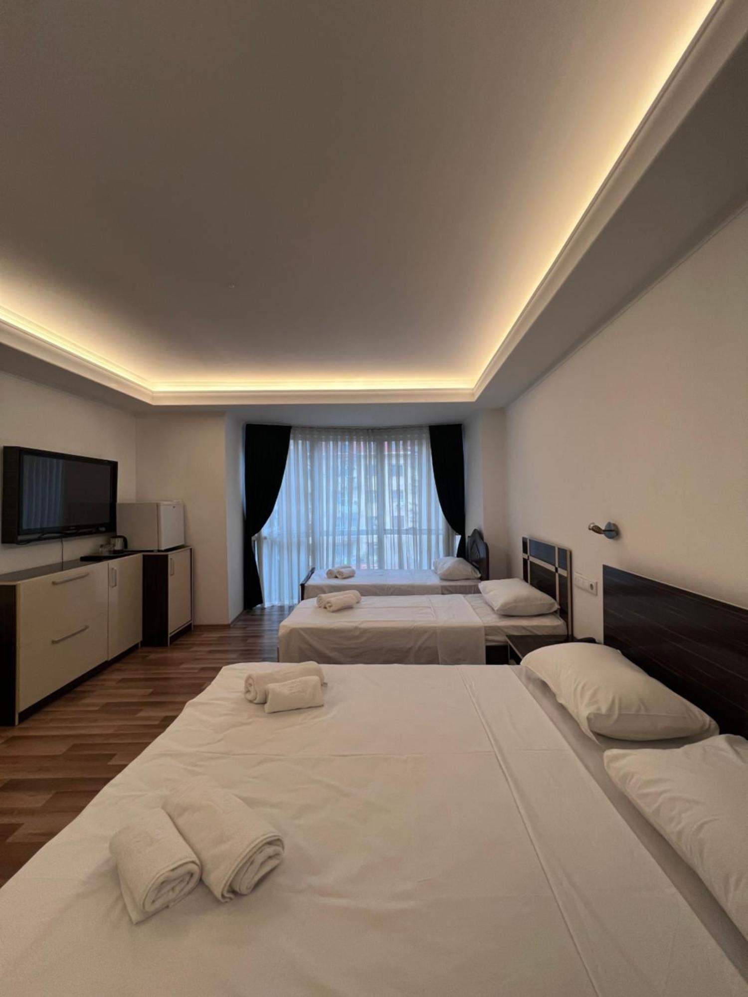 Hotel Argo Батуми Екстериор снимка